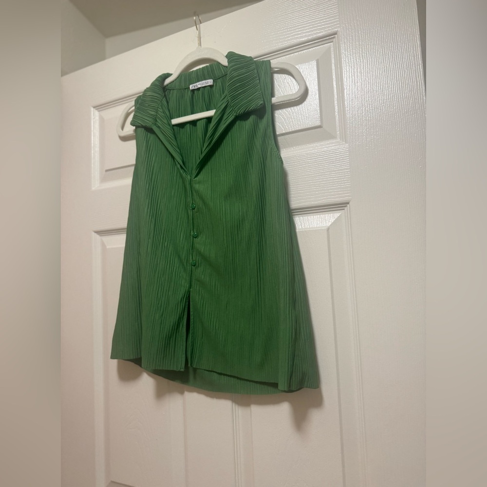 Zara Green Pleated Tank - Picture 8 of 16